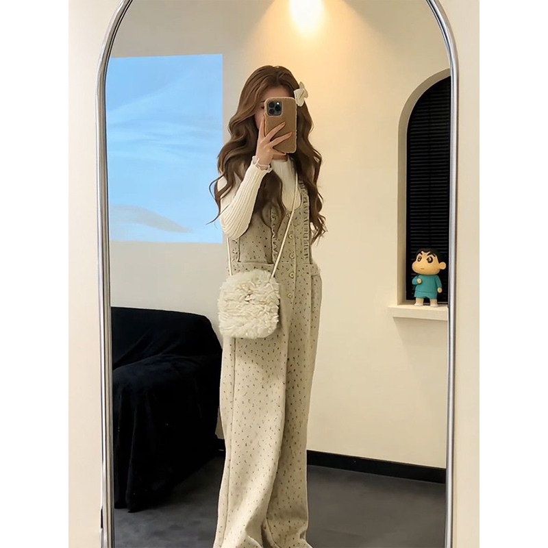 2025高级小香风两件套装白色花边针织衫女秋冬叠穿休闲碎花背带裤,女装/女士精品,时尚套装,淘宝优惠券,粉丝福利购,淘宝优惠卷