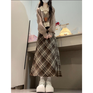 2025秋冬季 格纹半身裙两件套 学院风减龄Polo领假两件毛衣针织衫