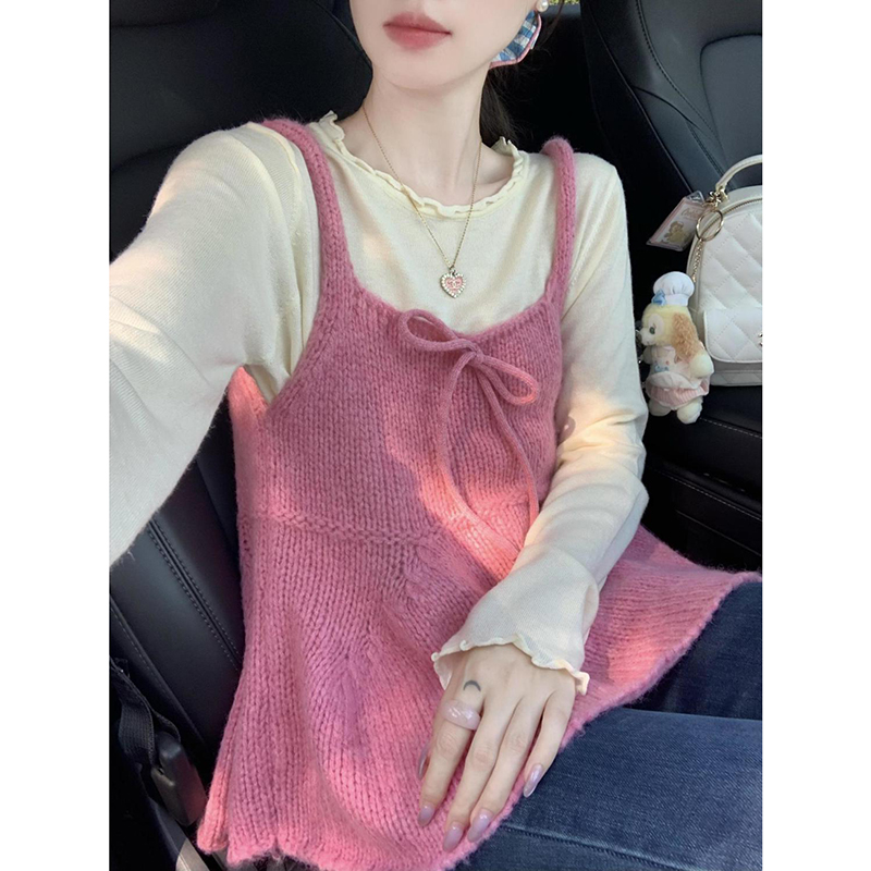 吊带背心+圆领打底针织上衣