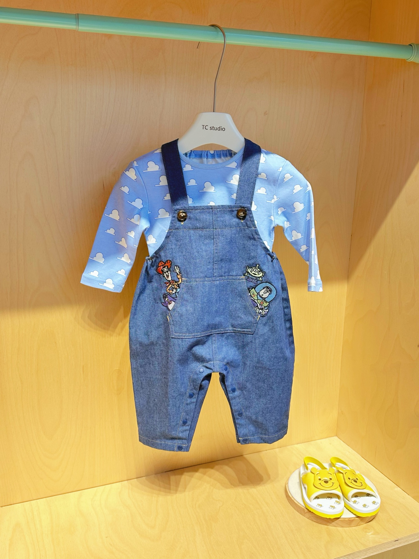 出口日单玩具总动员背带裤纯棉背带裤两件套衣服加背带牛仔裤套装