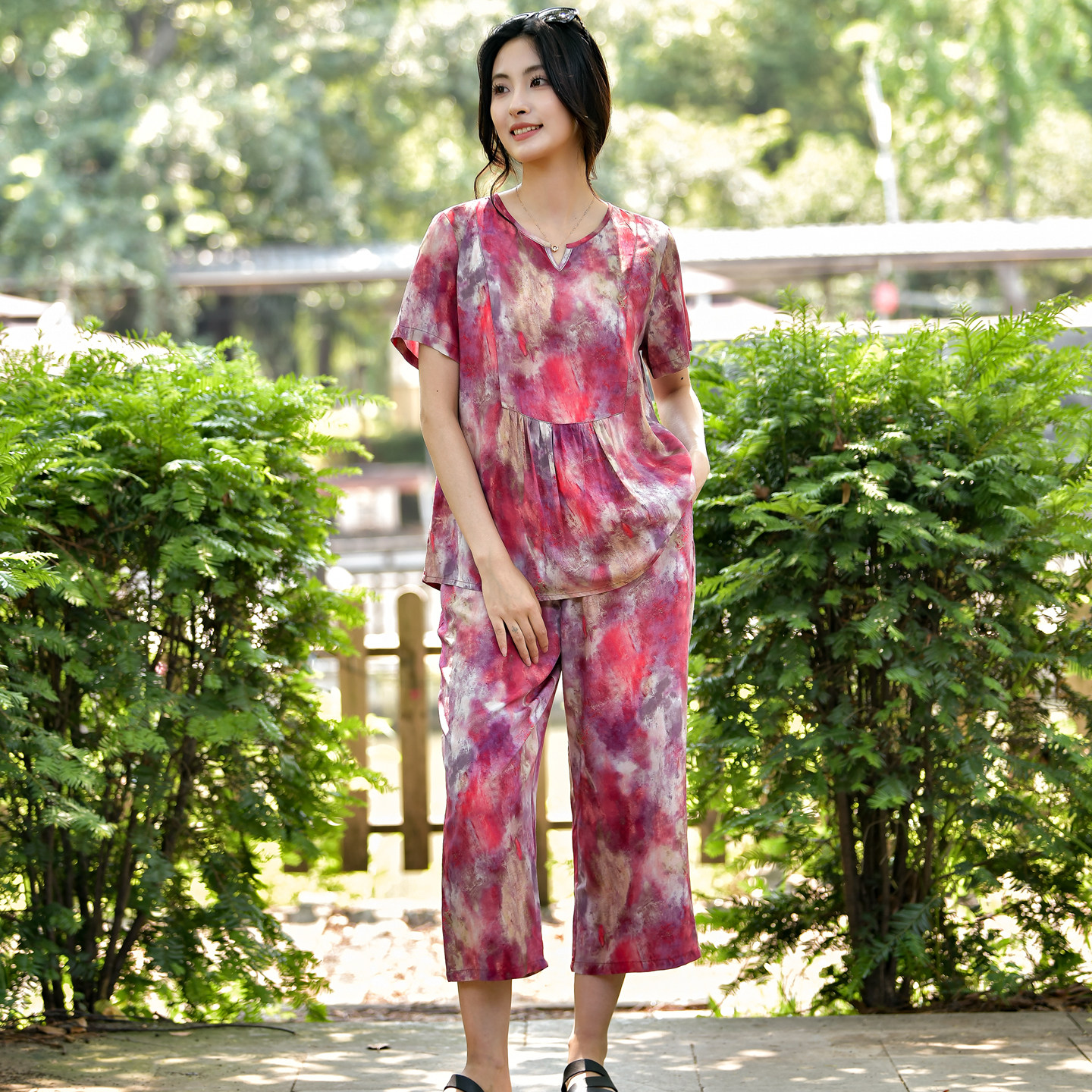 2026夏季新款时尚棉绸阔脚裤套装女休闲人造棉外穿宽松大码两件套图片