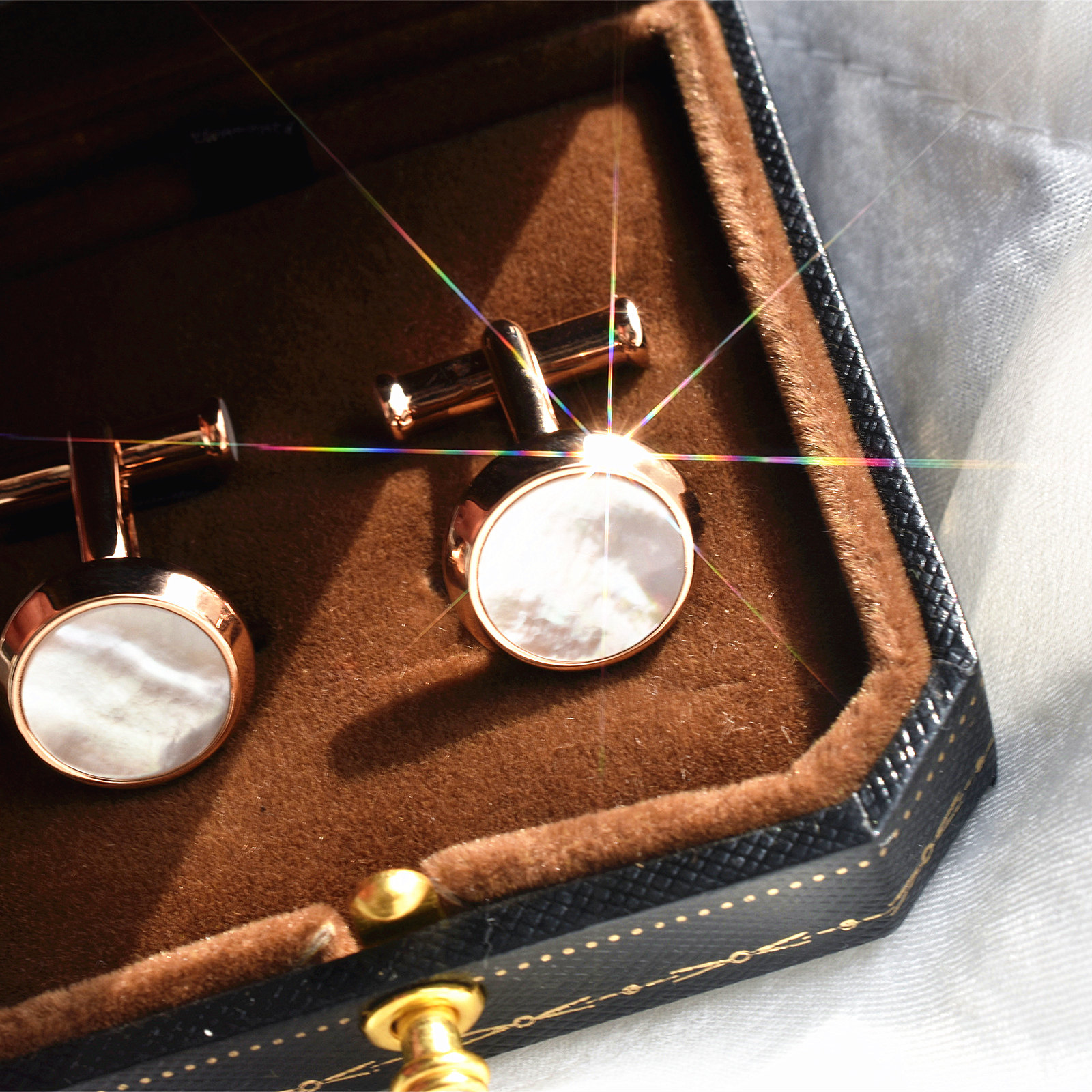 MAGUOLO贝母礼物袖扣女士可用