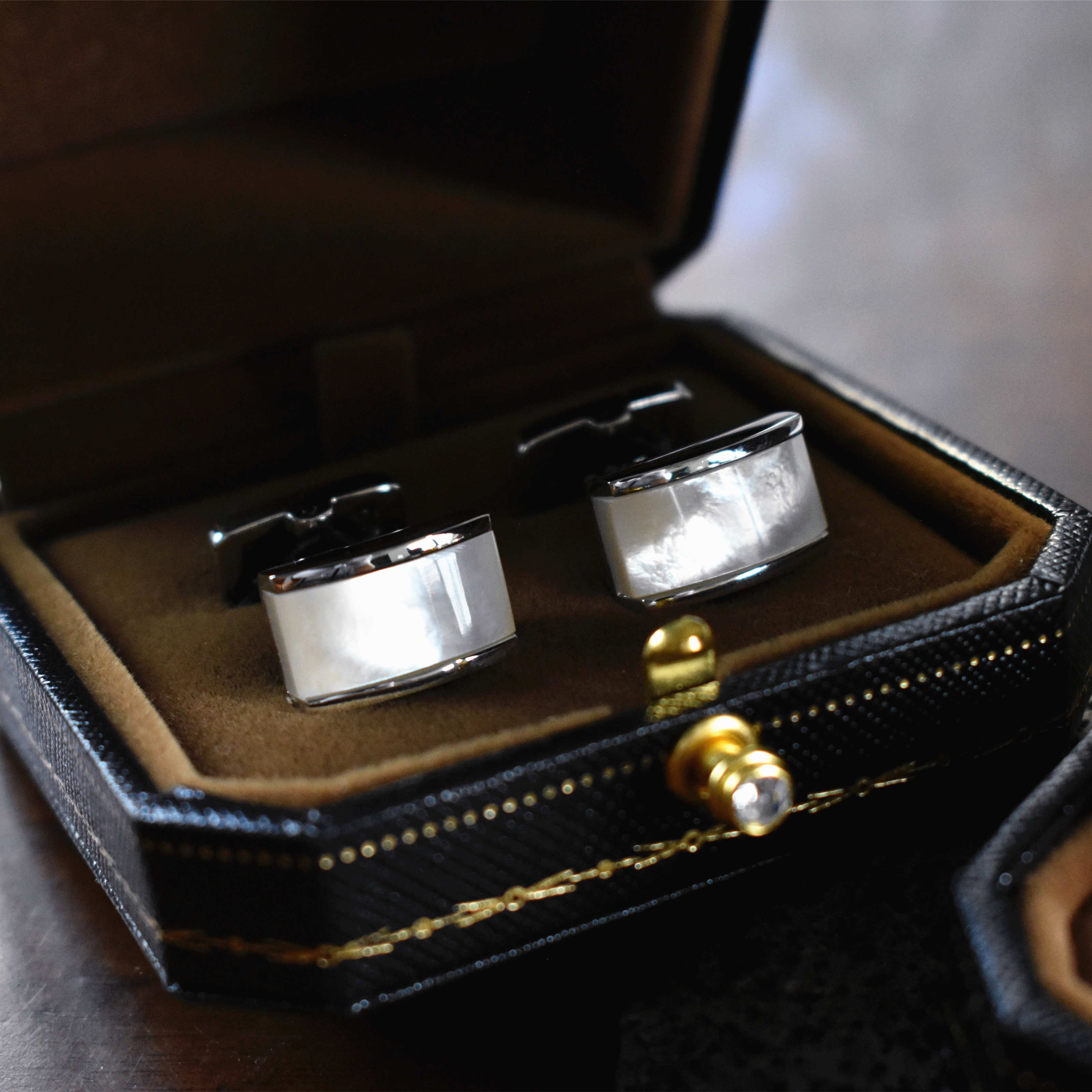 设计师款贝母袖扣女士可用