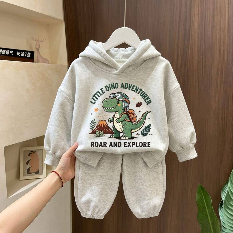 秋冬男女童恐龙卡通印花
