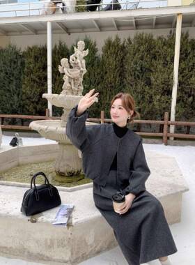 灰色韩系半chic夹棉毛呢装套裙女20裙C212-G1925冬新款圆领短外套