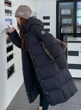 保黑色连帽羽绒服女长款2025冬9季厚新款b213A-25韩版加暖0白鸭绒