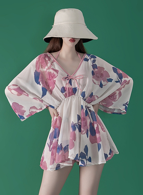 徐苏苏梨花海棠2025新款高级感保守微胖遮肉显瘦温泉三件套泳衣女