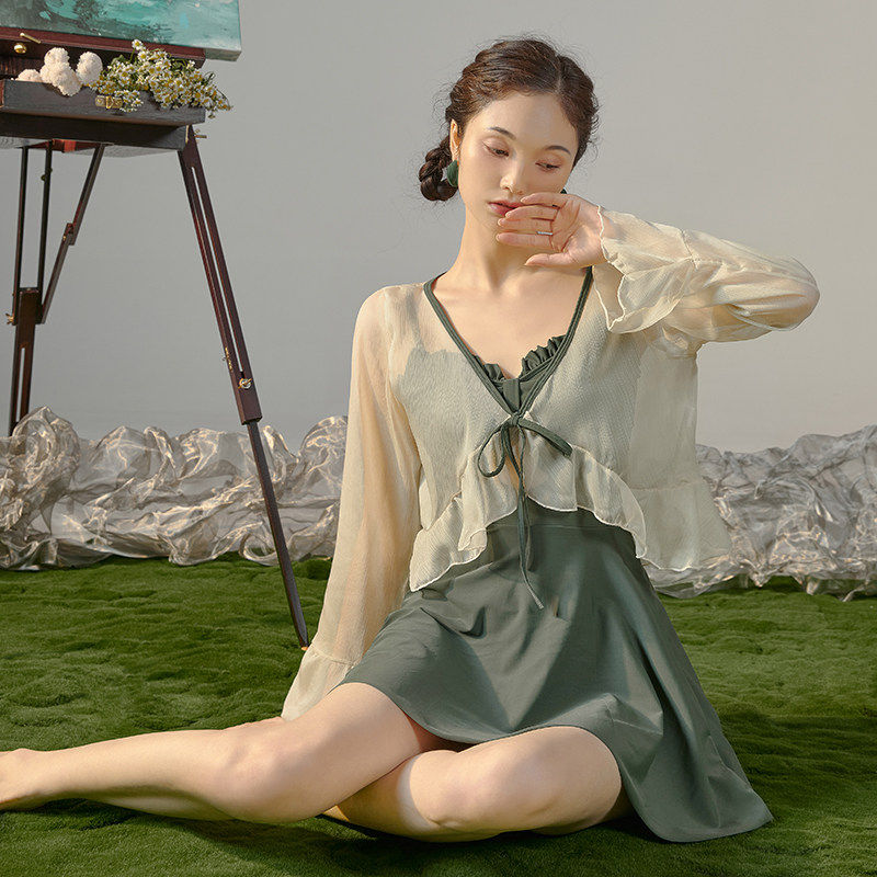 【徐苏苏 乌龙茶冻】2025年新款高级感保守泡温泉显瘦遮肚泳衣女