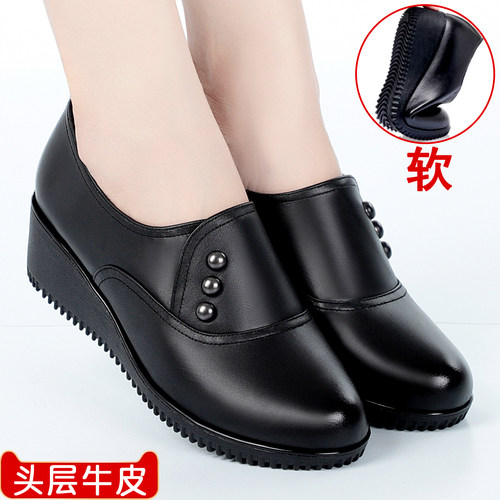 妈妈坡跟软底真皮女鞋中老年皮鞋