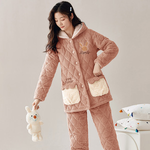 睡衣女款三层夹棉加厚加绒秋冬季珊瑚绒连帽中长法兰绒家居服套装
