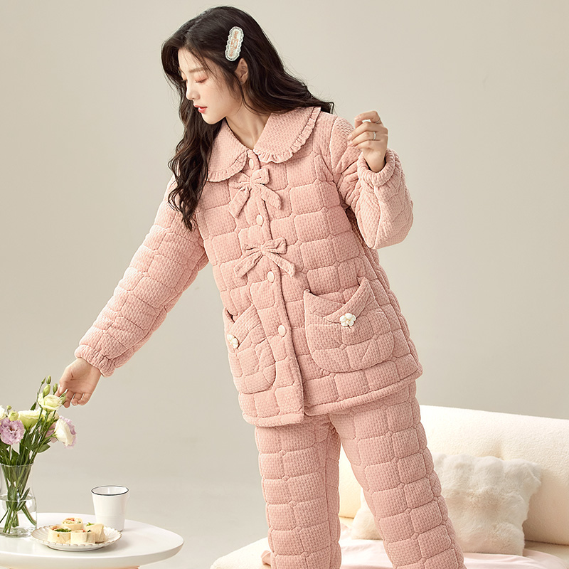 睡衣女秋冬季加厚加绒珊瑚绒三层夹棉袄保暖翻领可外穿家居服套装
