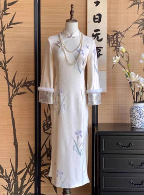 2025秋冬新中式改良旗袍加绒修身气质温柔复古国风提花长款连衣裙