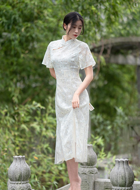 绿色鱼尾旗袍2025新款感年轻款日常小清新中国风连衣裙女秋季