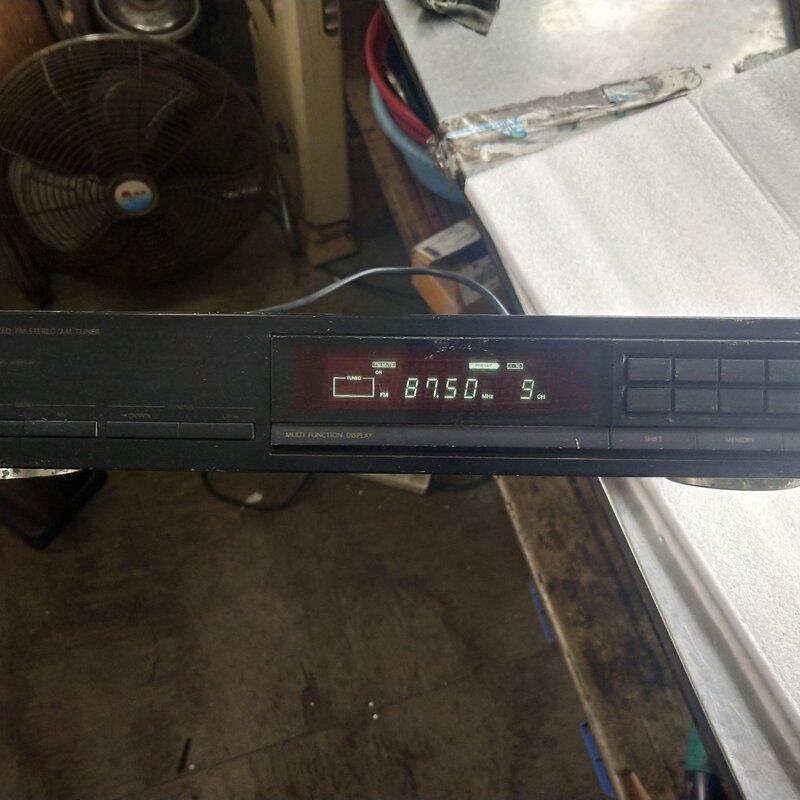 议价安桥收音头 T-443FX 后改220伏电压通电可维修