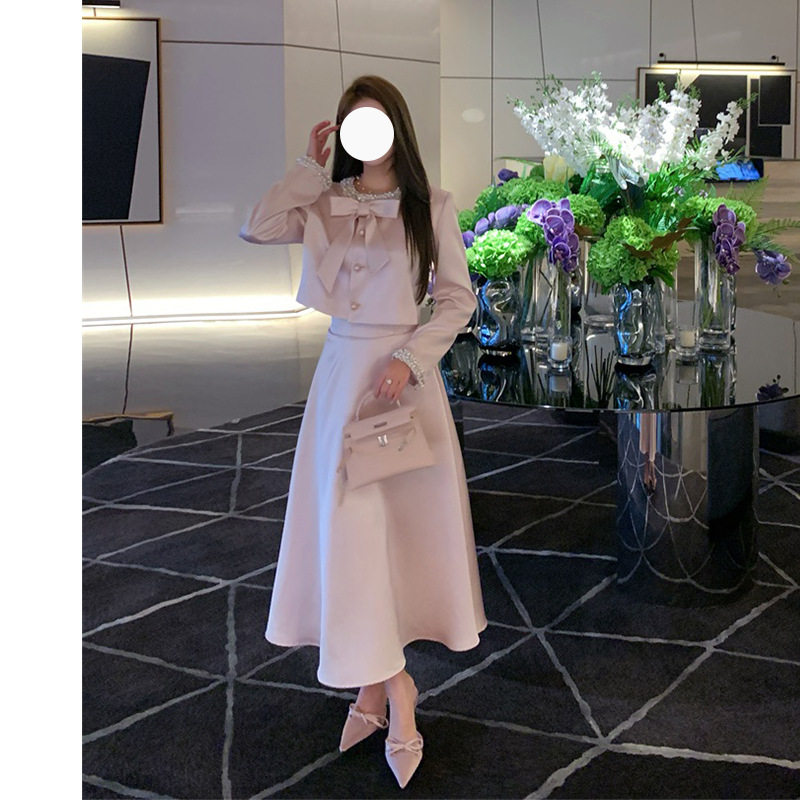 《湖流新品》法式少女风钉珠短款外套2026秋季设计感上衣