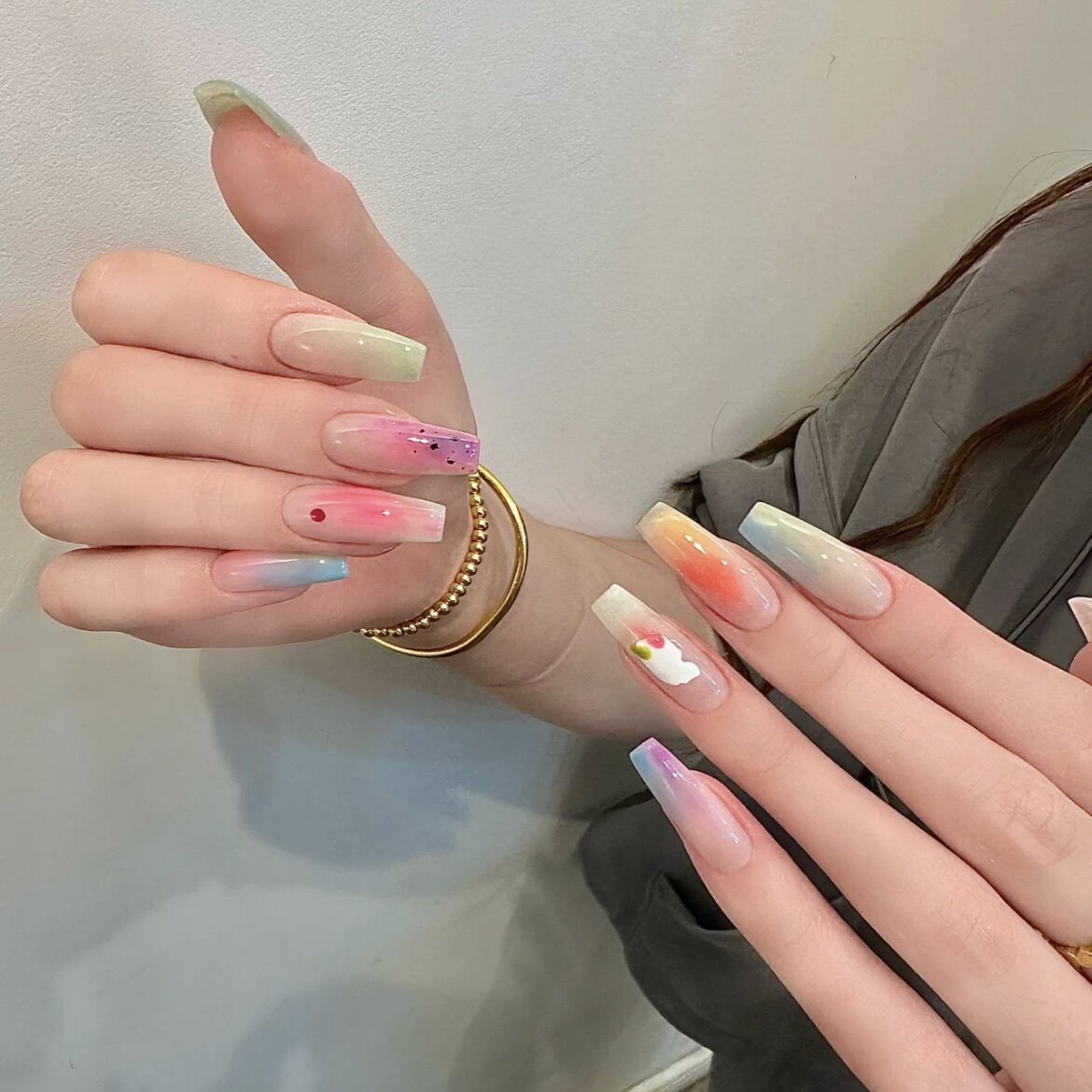 纯手工定制穿戴甲夏季彩色炫彩晕染渐变美甲甜辣妹长款可拆卸甲片