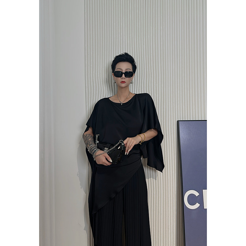 Dan Dan 黑色宽松大版珠光缎面短袖T恤女 极简风显气质圆领衬衫