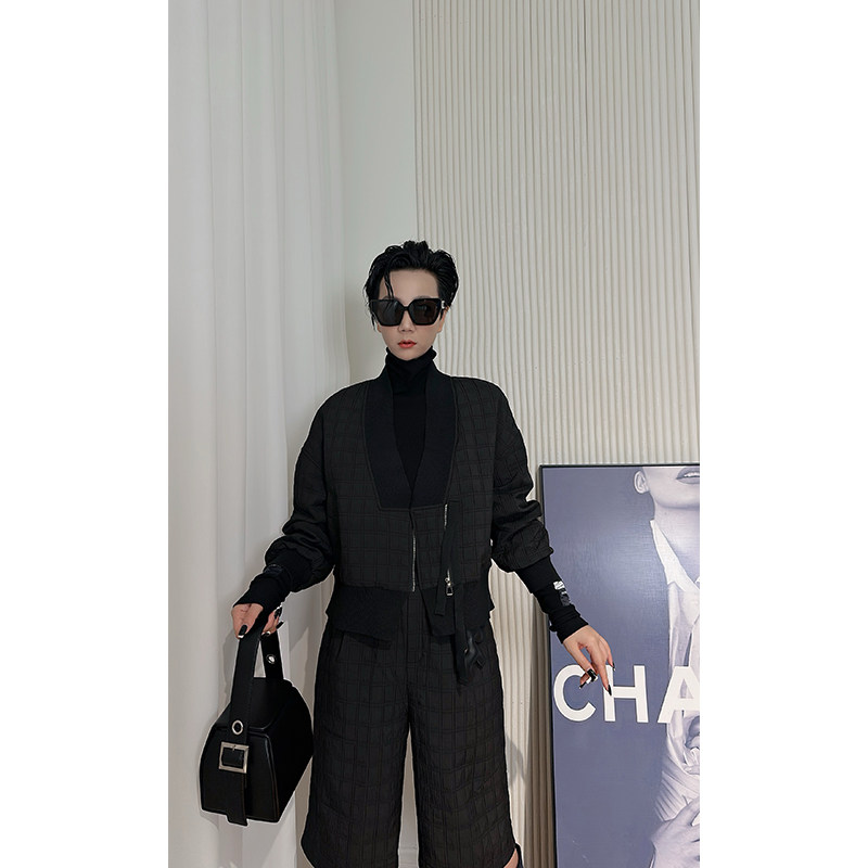 Dan Dan 黑色设计感短款外套女 时装棉服