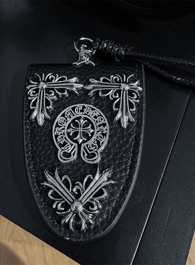 Dan Dan 皮质十字架项链女