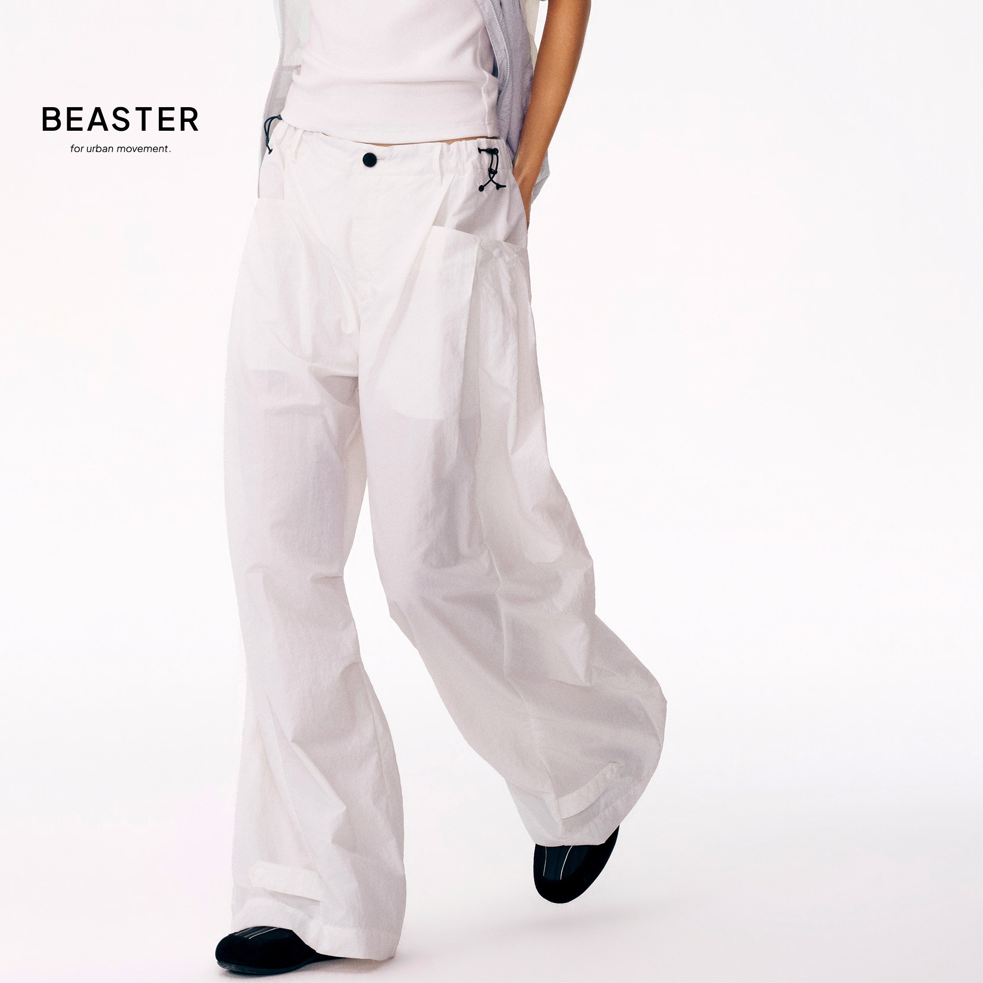 BEASTER「打褶防泼水」都市轻户外微皱宽松半松紧腰弯刀伞兵裤图片
