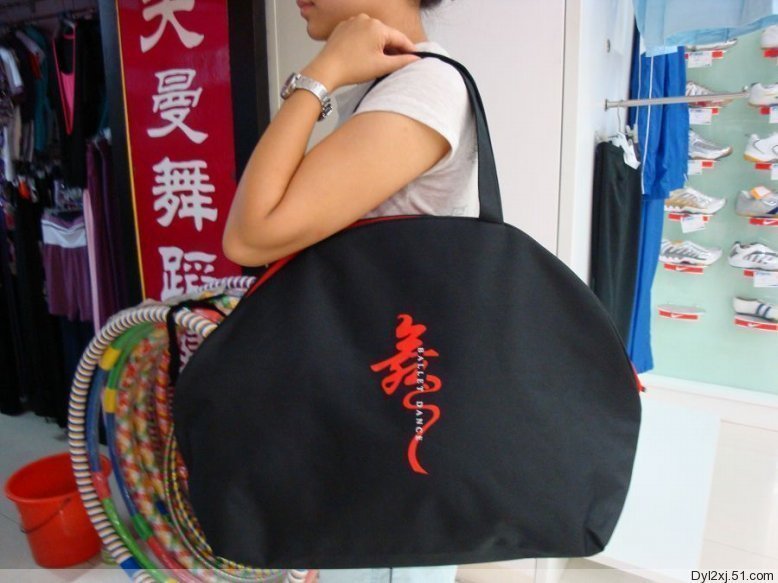 帆布女成人红舞字时尚舞蹈包广场舞背包舞蹈用品单肩运动包瑜伽包
