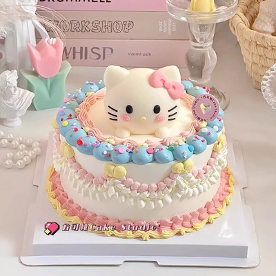 网红KT猫女孩蛋糕装饰软胶凯蒂小猫摆件生日烘焙甜品台装扮插件