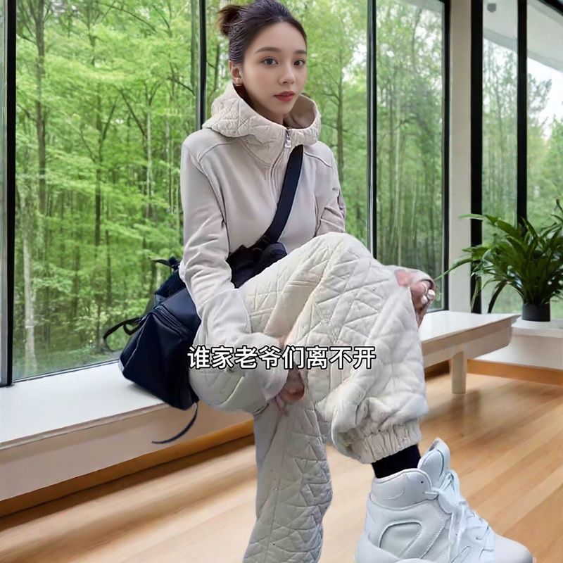 欧洲站时尚休闲运动套装女2024秋季新款洋气减龄卫衣阔腿裤两件套