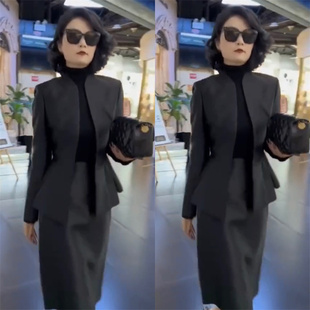 穿搭一整套职业装 高级感时尚 黑色冬季 轻奢套装 显瘦包臀裙 2022新款