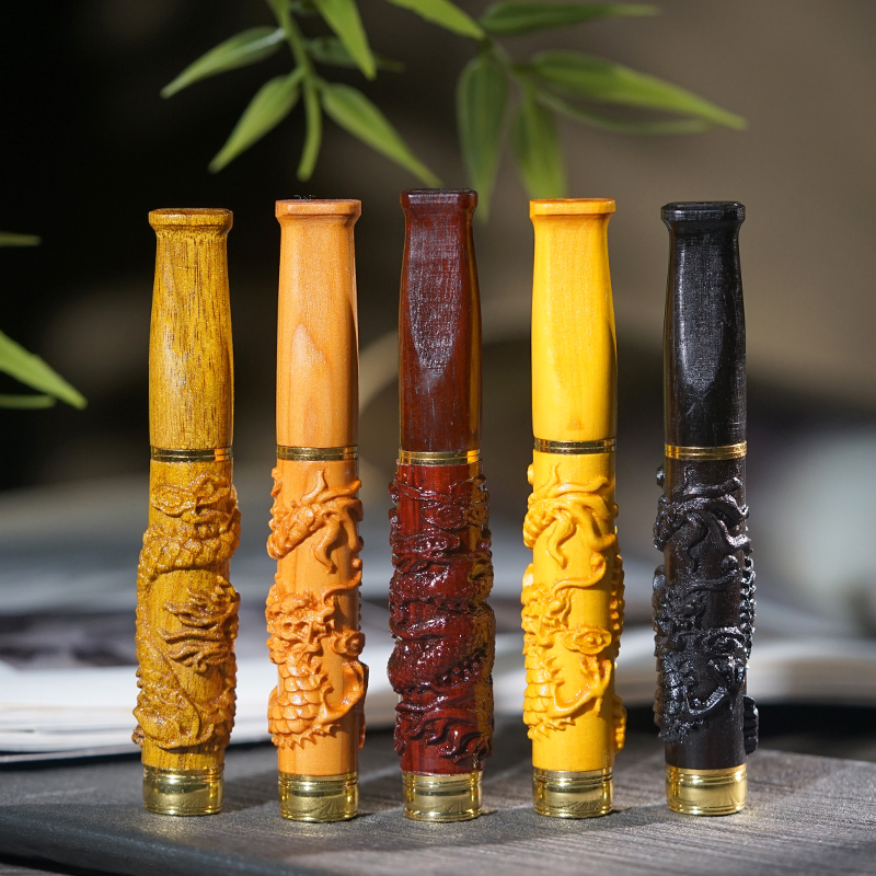 檀木雕刻雕龙烟嘴工艺