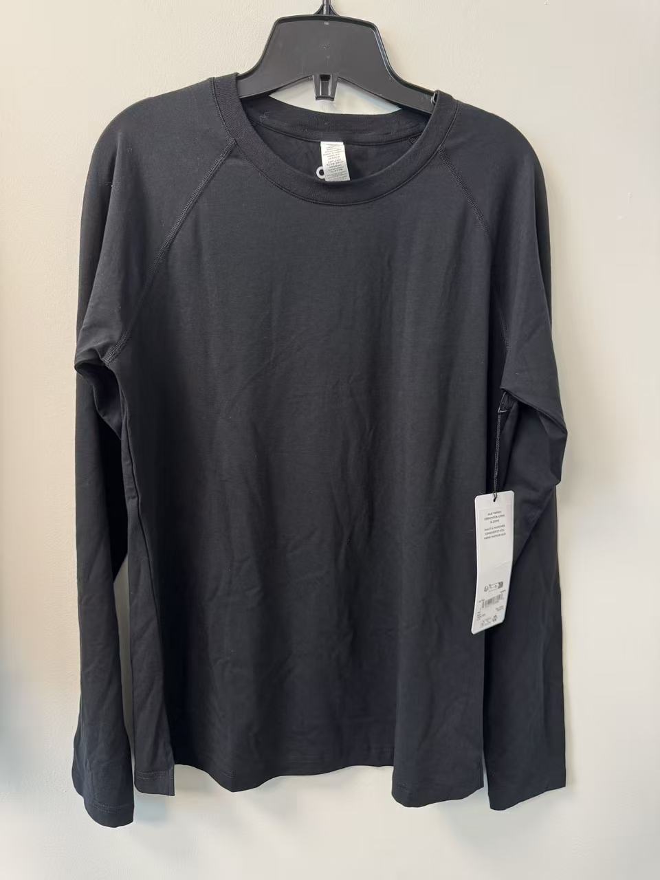 加拿大直邮ALO Yoga VAPOR CREWNECK LONG SLEEVE上衣