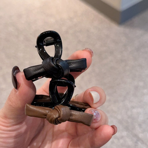 轻奢蝴蝶结公主头刘海抓夹