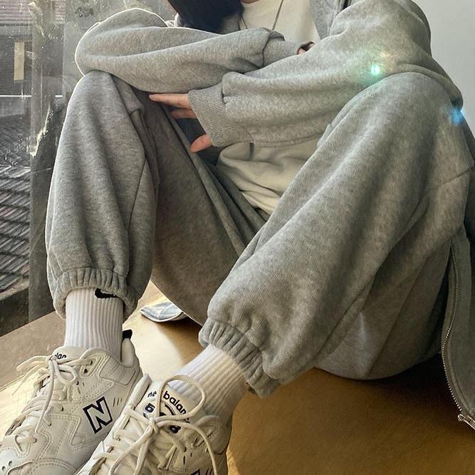 黑色运动裤女秋冬加绒宽松束脚小个子卫裤纯棉显瘦跑步休闲哈伦裤