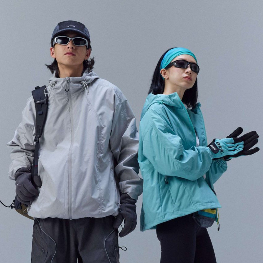 2026新款秋冬蓝色冲锋衣加绒保暖外套男女户外防风防水登山服男