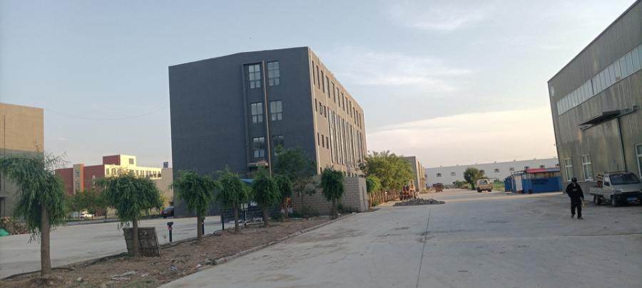 1月21日银川工业园区唐徕渠东侧、创业路西侧土地、地上建筑物及其地上附着物网络拍卖公告