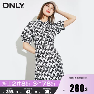 新款 122207032 连衣裙女 ONLY2022夏季 时尚 百搭收腰字母印花短款