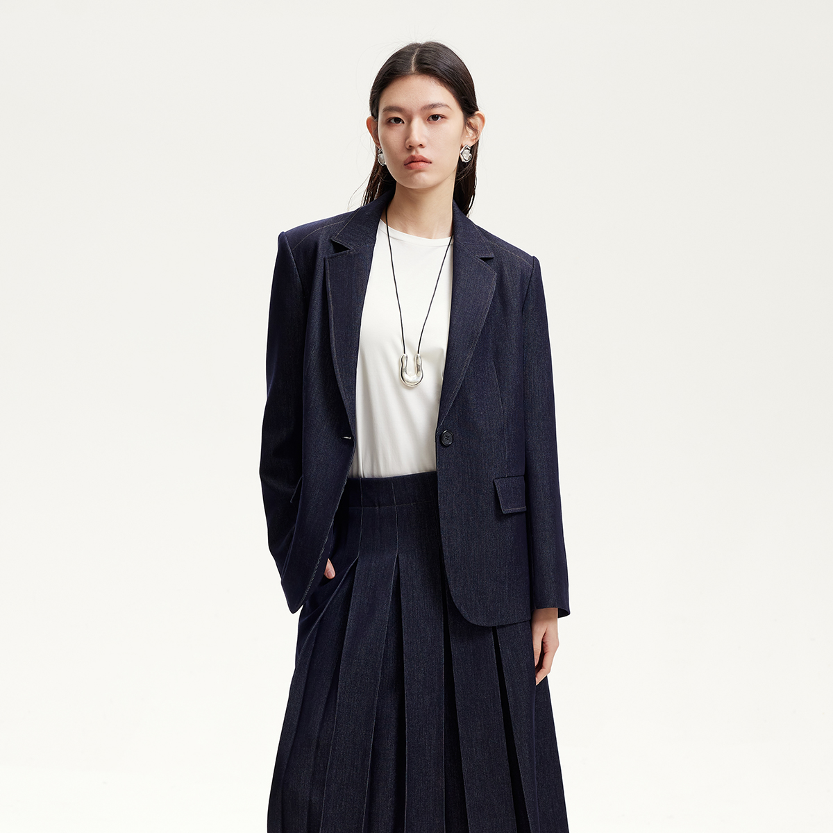 绫致Vero Moda套装西服女2025春季新款垫肩西装丹宁风半
