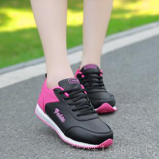 正品平底单妈波鞋5202春秋中妈鞋旅游休闲鞋女年式皮面软底防滑运