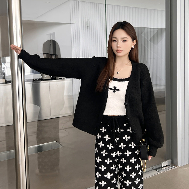 软绵绵睡衣女秋冬四叶草气质保暖加厚开衫毛线针织家居服三件套