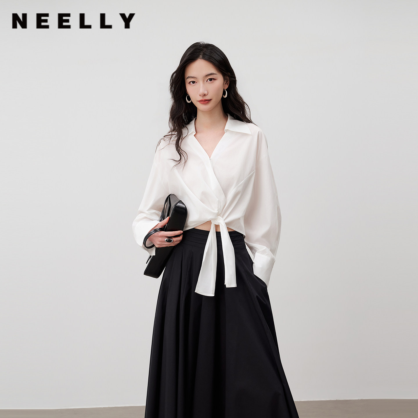 NEELLY纳俪商场同款春新款V领设计感气质长袖衬衫女收腰显瘦上衣