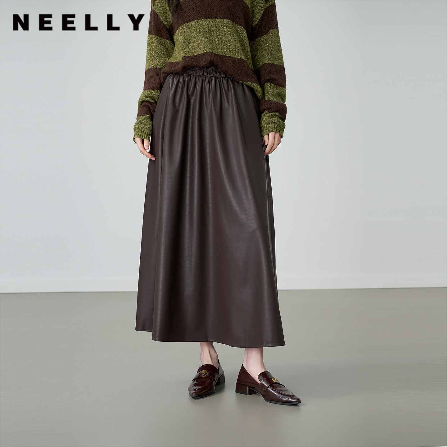 NEELLY纳俪商场同款冬季新款时尚高腰A字半身裙女复古慵懒长裙