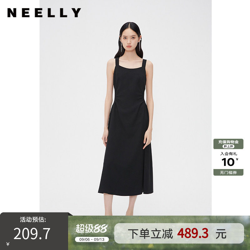 NEELLY纳俪商场同款春秋新款方领吊带裙女收腰显瘦高级感优雅长裙