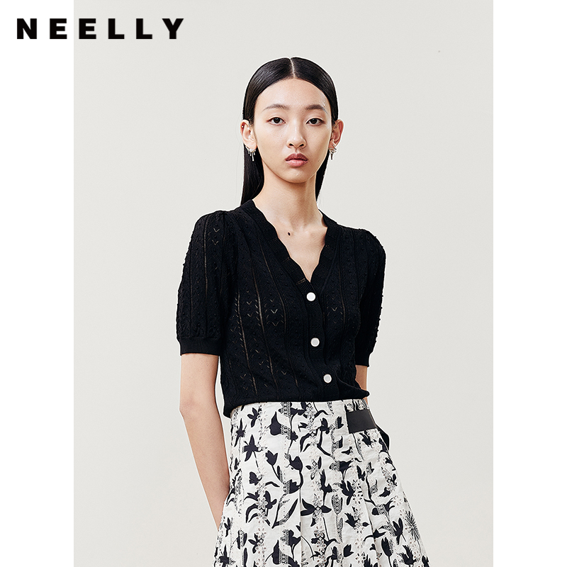NEELLY纳俪商场同款夏季短袖V领针织衫女透气镂空上衣小衫简约