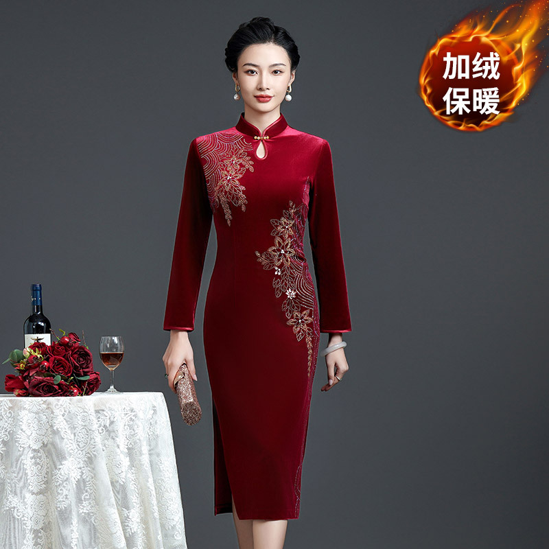 秋冬礼服中年旗袍女婚礼妈妈装喜婆婆婚宴装高贵金丝绒连衣裙高端