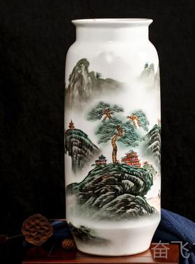 正品景德镇陶瓷白色花鹤瓶 手绘松客插花瓷瓶厅 装工艺家居摆件饰