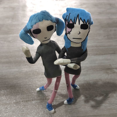 sallyFace公仔手脚有铁丝活动凹造型无白边抽象丑毛绒玩偶可定制