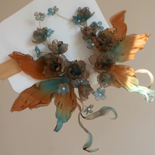 原创 秋日蝶序 枯叶蝶真丝烫花发饰汉服头饰古风仙气百搭软杆花朵