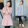Áo khoác dáng dài tay dài áo khoác nữ 2019 mùa thu nữ phiên bản Hàn Quốc của mẫu nước hoa nhỏ phù hợp với cổ áo eo nữ ngắn - Trench Coat áo khoác kaki nữ