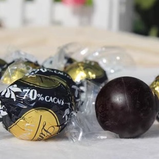 散装 瑞士进口瑞士莲软心特浓黑巧克力70%软心巧克力休闲零食