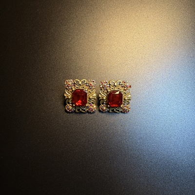 开花的橄榄 Vintage古着 Antique Sparkle红色方块耳钉 耳环 耳饰
