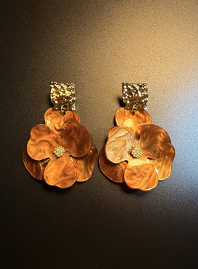 开花的橄榄 Vintage古着 Blossom Glow棕色花朵耳钉 耳环 耳饰